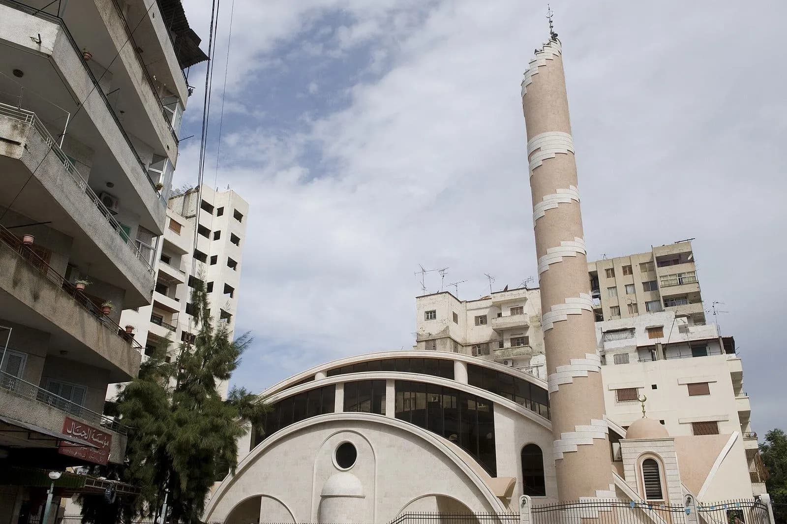مئذنة جامع الحورية في اللاذقية